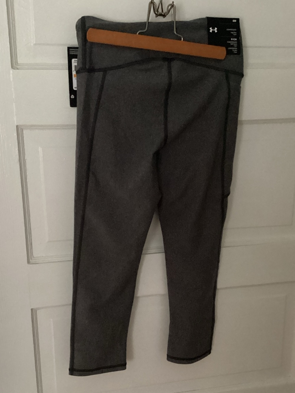 Under Armour Gray Performance Compression High Rise Capri